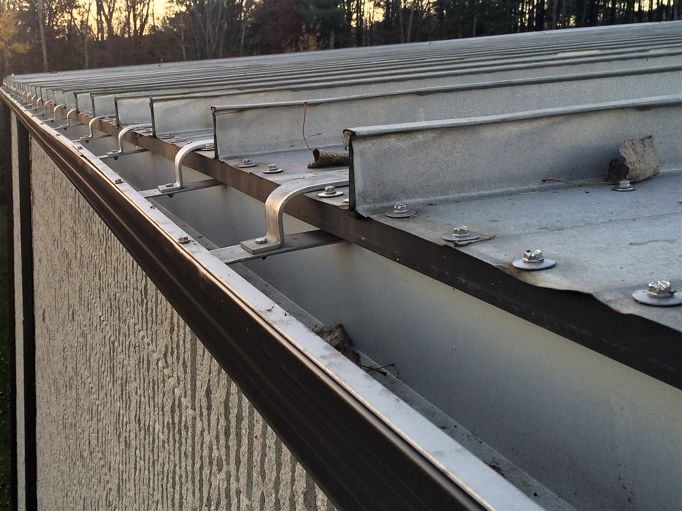 commercial gutter maintenance